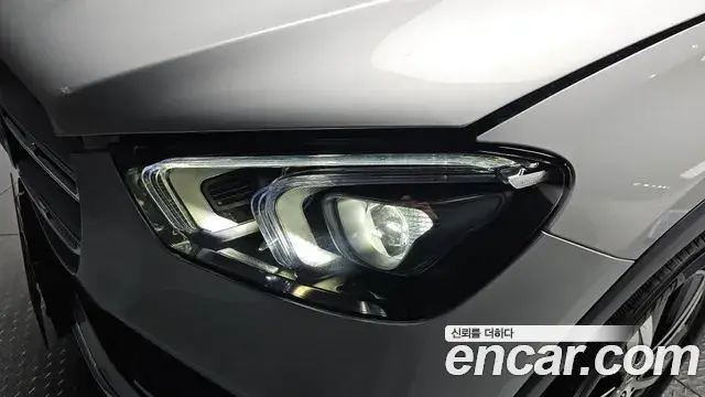 Mercedes-Benz GLE-Class 2019 — ფოტო 11/35