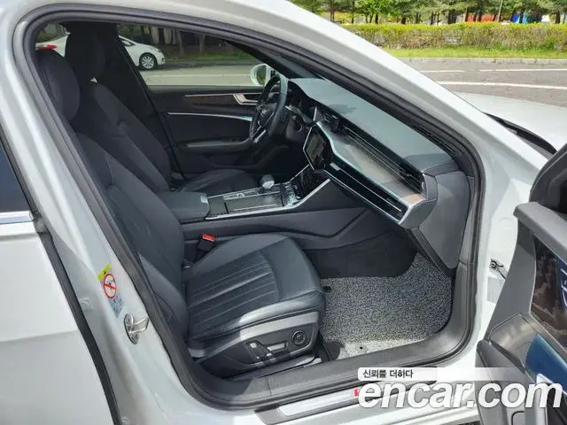 Audi A6 2021 — Photo 14/20