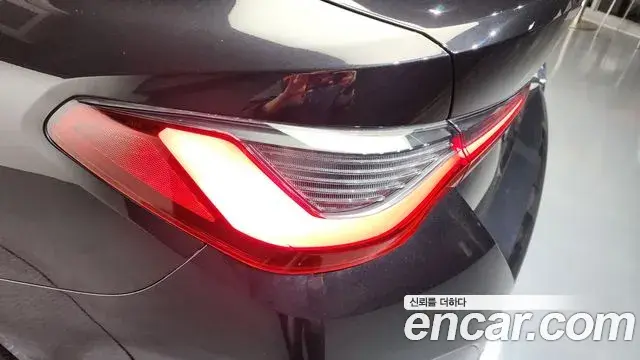 BMW 4 Series 2022 — Şəkil 18/36