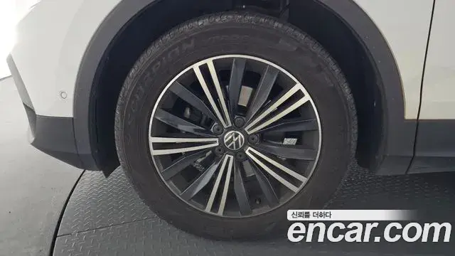 Volkswagen Tiguan 2021 — Şəkil 6/33