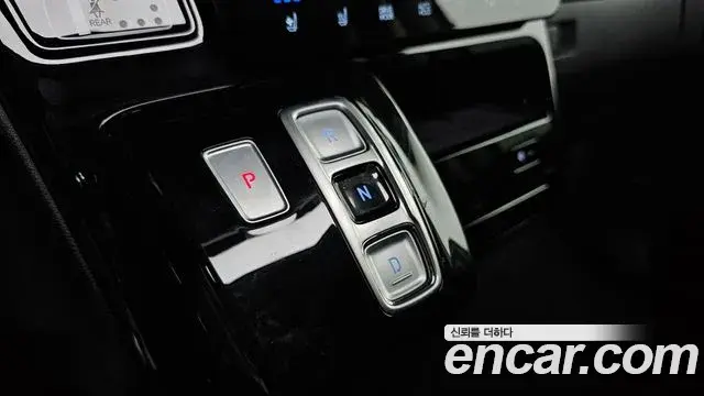 Hyundai Staria 2023 — Şəkil 3/20