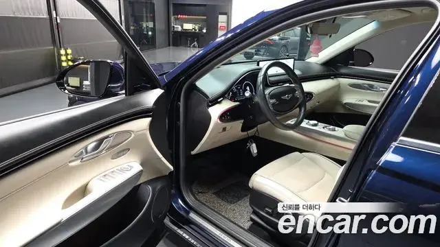 Genesis GV70 2021 — Photo 11/32