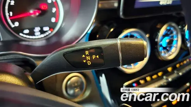 Mercedes-Benz GLC-Class 2019 — ფოტო 5/32