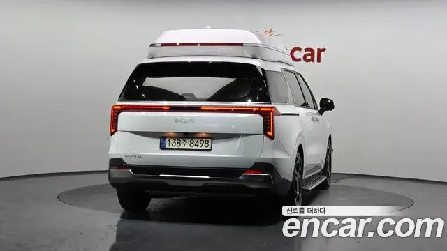 Kia Carnival 2024 — ფოტო 9/39