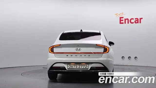 Hyundai Sonata 2020 — Фото 4/20