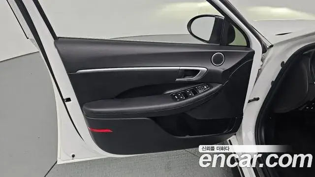 Hyundai Sonata Hybrid 2020 — Şəkil 9/30