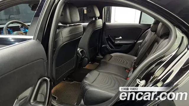 Mercedes-Benz A-Class 2020 — ფოტო 30/30