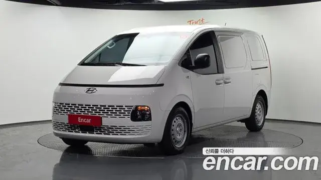 Hyundai Staria, 2022