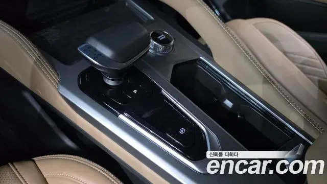 Renault Samsung Grand Koleos 2025 — Photo 16/20