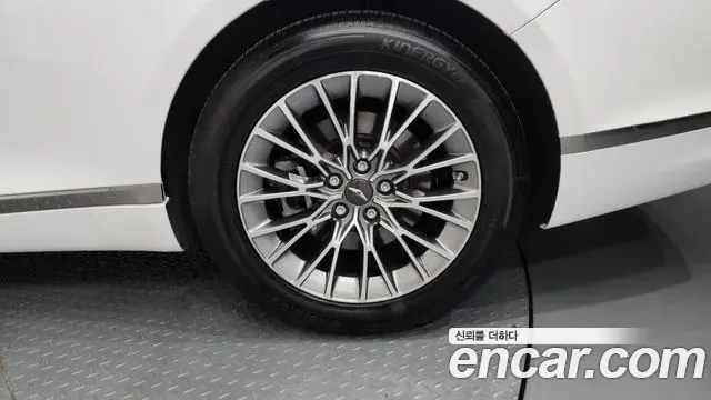 Genesis G80 2022 — ფოტო 16/37