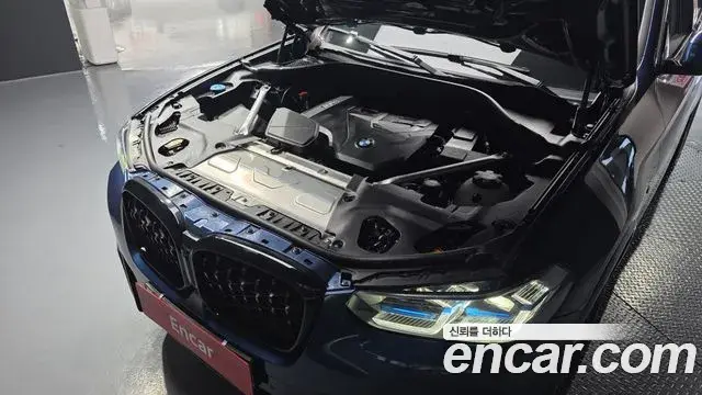 BMW X4 2022 — ფოტო 17/20