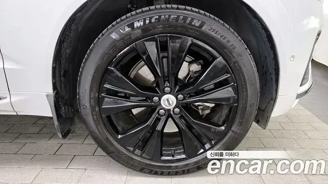 Volvo XC60, 2022