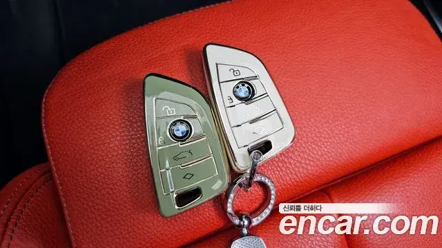 BMW 1 Series 2022 — Photo 19/36