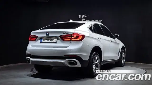 BMW X6 2018 — Фото 2/20