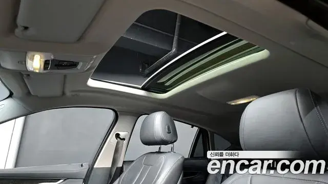 BMW X6 2018 — Şəkil 18/29