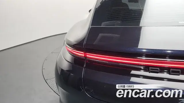 Porsche Panamera 2025 — Photo 16/38