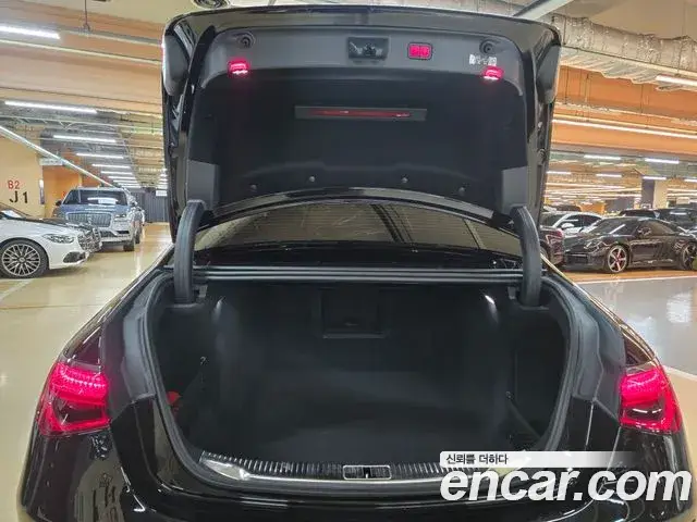 Mercedes-Benz S-Class, 2025