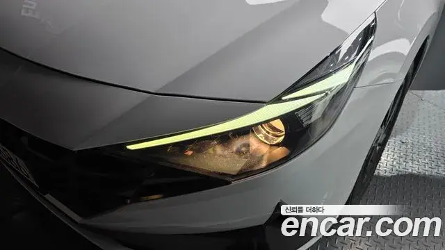 Hyundai The New Avante Hybrid 2022 — Şəkil 25/33