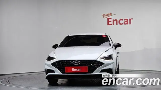 Hyundai Sonata Hybrid 2022 — ფოტო 5/32