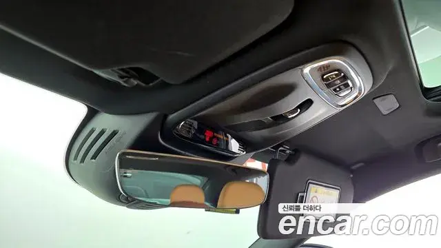 Volvo S90 2019 — Şəkil 26/33