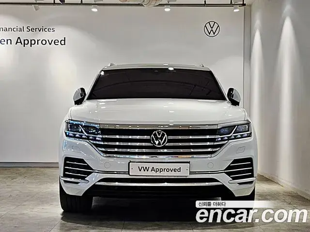 Volkswagen Touareg 2023 — Фото 2/15