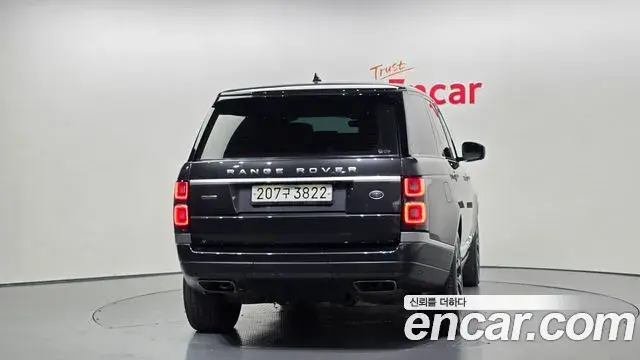 Land Rover Range Rover 2019 — Photo 12/19