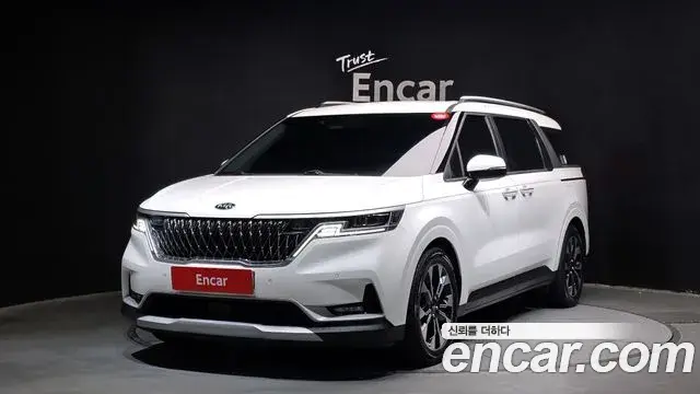 Kia Carnival 2021 — Photo 1/20