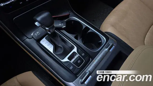 Kia Carnival 2021 — Photo 9/20