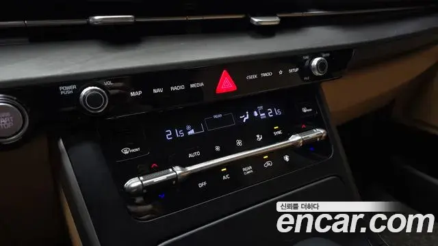 Kia Carnival 2021 — Photo 17/20