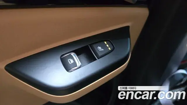 Kia Carnival 2021 — Photo 19/20