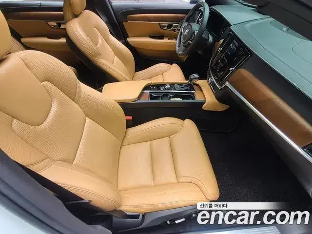 Volvo S90 2019 — ფოტო 18/20