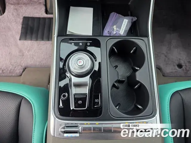Kia Carnival 2025 — Photo 13/16