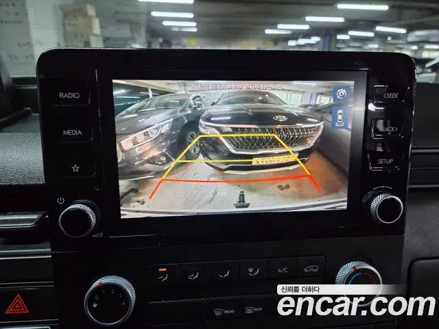 Hyundai Staria 2023 — Photo 11/20