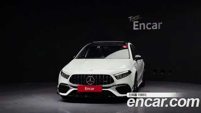 Mercedes-Benz A-Class 2025 — Photo 9/31