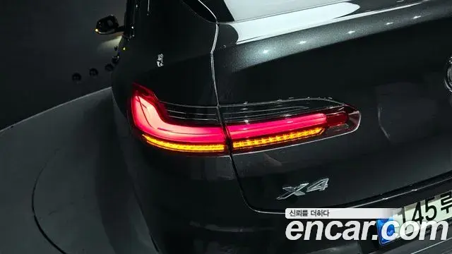 BMW X4 2021 — ფოტო 9/32