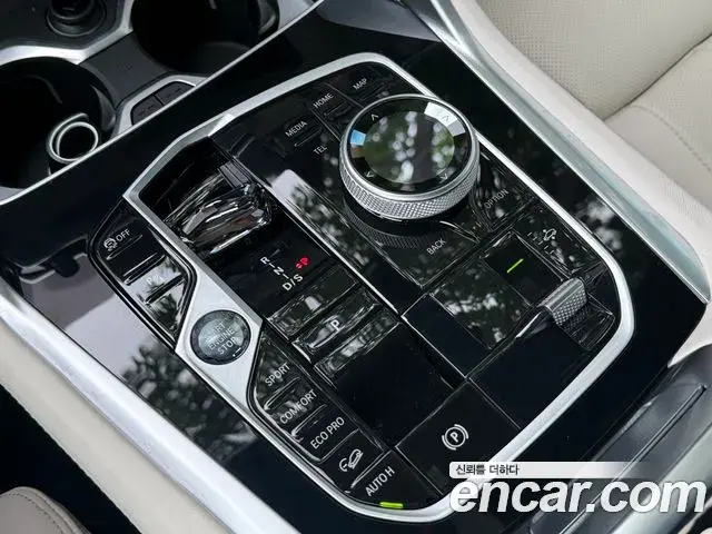 BMW X6 2025 — Photo 14/20