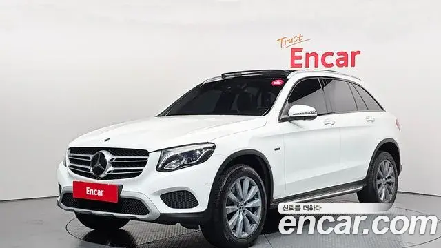 Mercedes-Benz GLC-Class 2019 — Şəkil 13/34