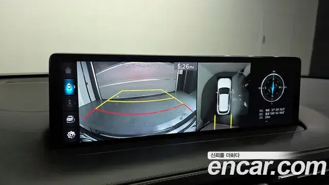 Genesis GV70 2021 — Photo 15/20