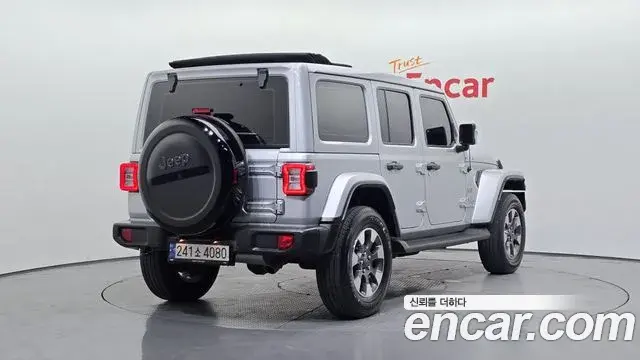 Jeep Wrangler 2022 — Фото 1/20