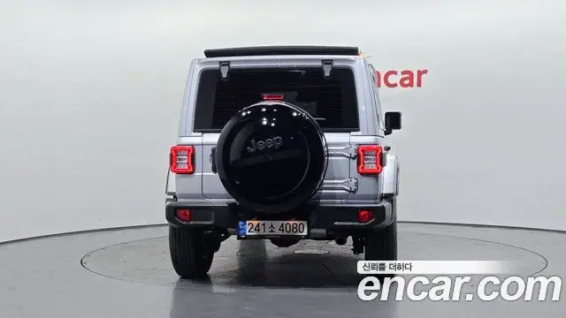 Jeep Wrangler 2022 — Фото 3/20