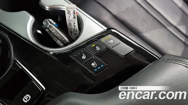 Kia K8 2021 — Photo 12/31