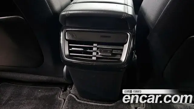 Kia K8 2021 — Photo 23/31