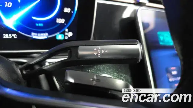 Mercedes-Benz EQS 2022 — Photo 5/29