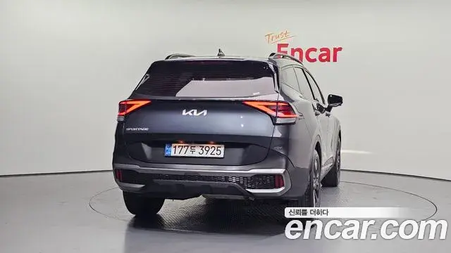 Kia Sportage 2021 — Фото 4/20