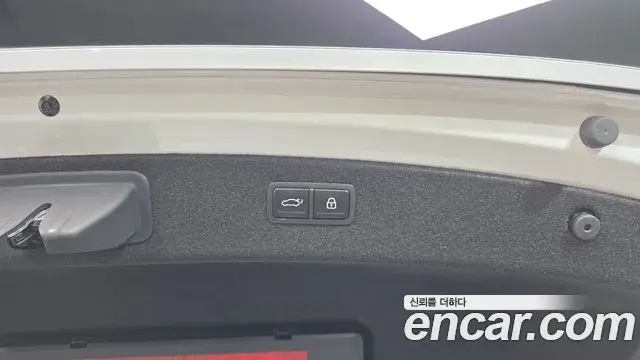 Genesis G80 2025 — Photo 16/31
