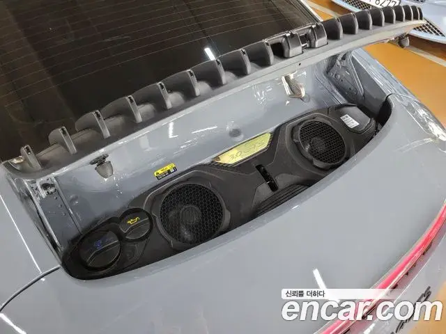 Porsche 911 2023 — Photo 19/20