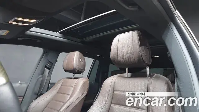 Mercedes-Benz GLS-Class 2022 — Şəkil 29/31