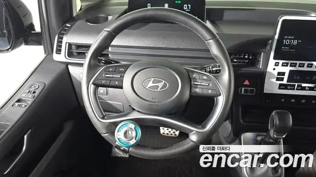 Hyundai Staria 2024 — Фото 13/20