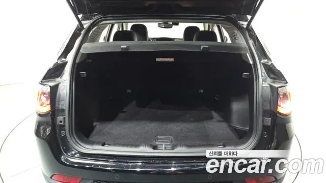 Jeep Compass 2018 — Photo 22/30