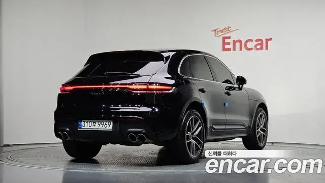 Porsche Macan 2023 — Фото 2/20